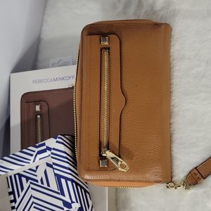 Rebecca Minkoff  LEATHER Charging Wristlet